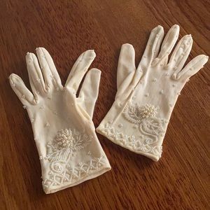 Vintage Breaded Gloves